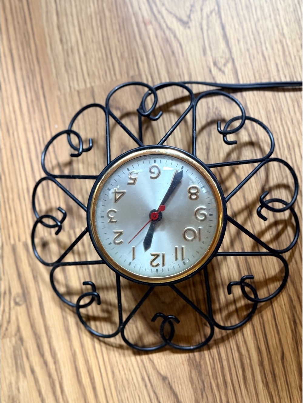 Vintage Sessions Frill Wall Clock Mid Century Modern Electric 1950s Atomic Decor